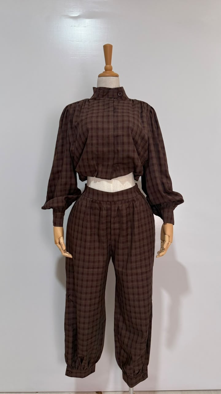 CONJUNTO PANTALON CUADRADO CAFE