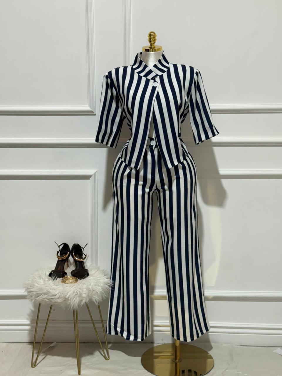 CONJUNTO  RAYAS  BLANCAS AZUL