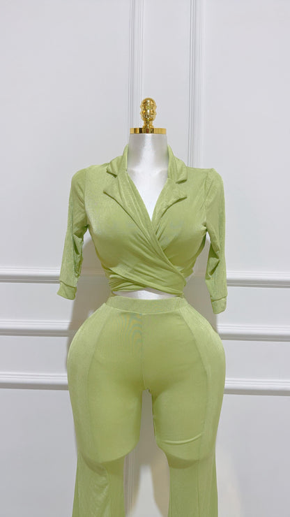 Conjunto Verde Pantalon Top Acampanado