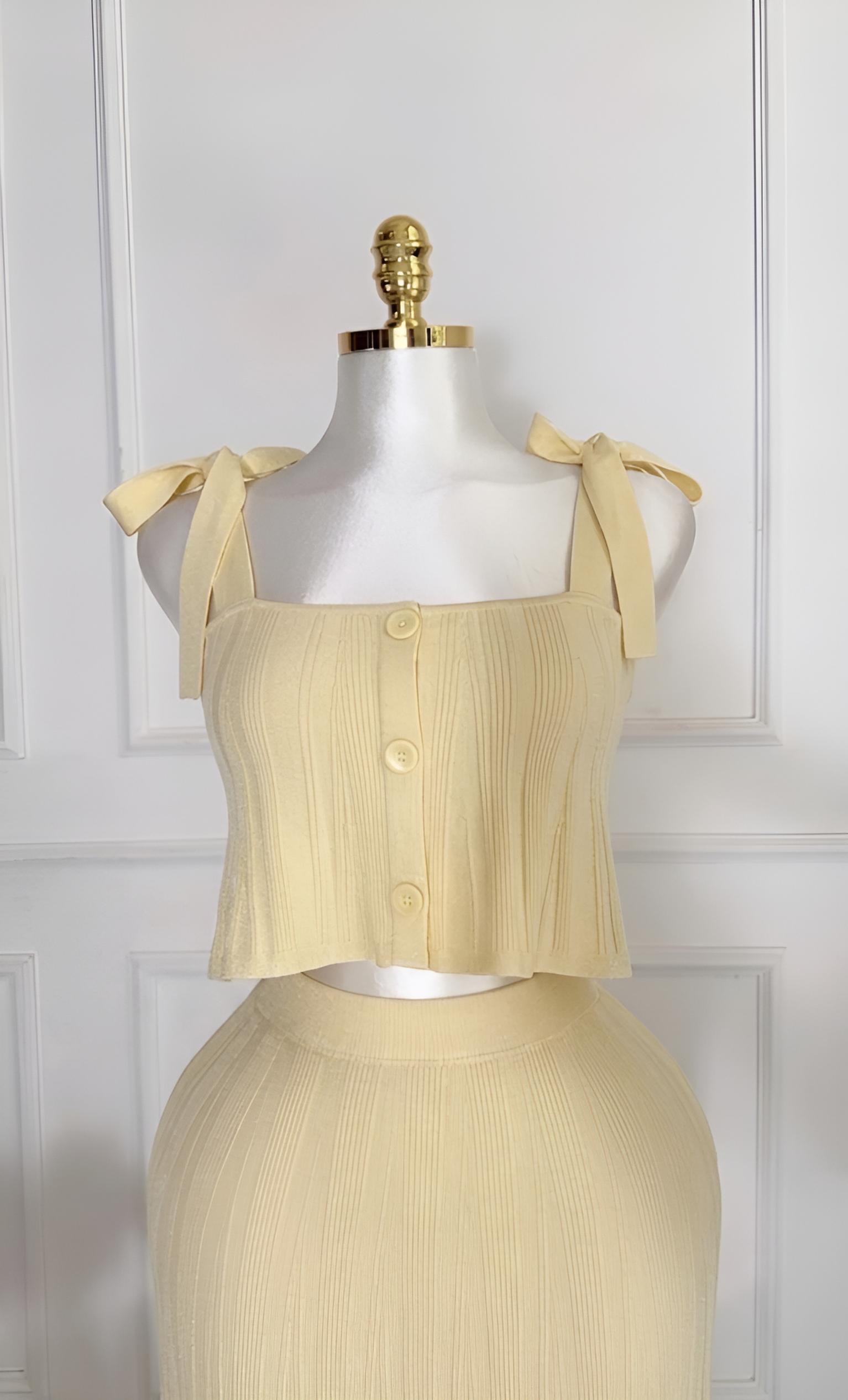 CONJUNTO FALDA Y BLUSA AMARILLA