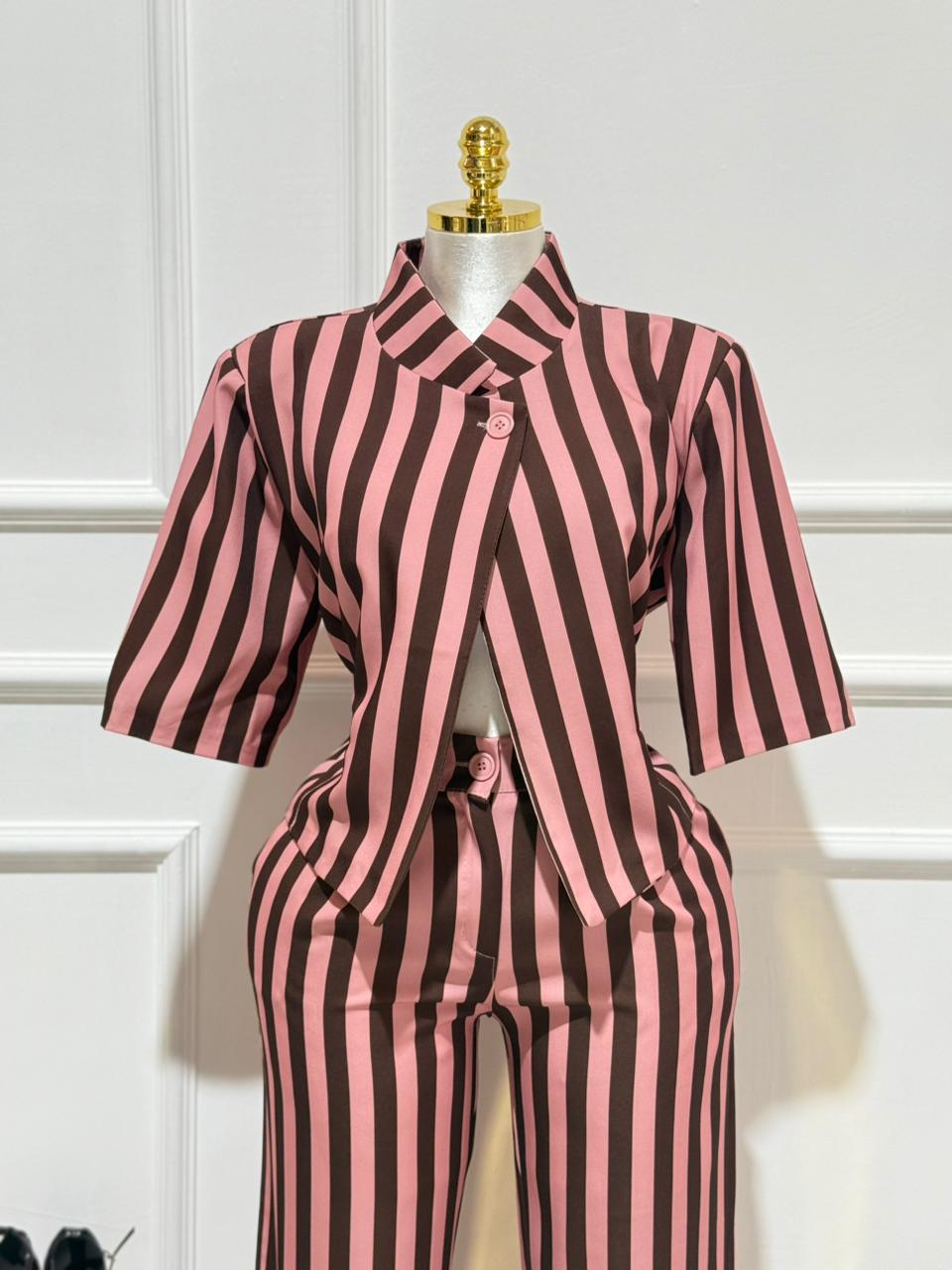 CONJUNTO RAYAS ROSA CAFE