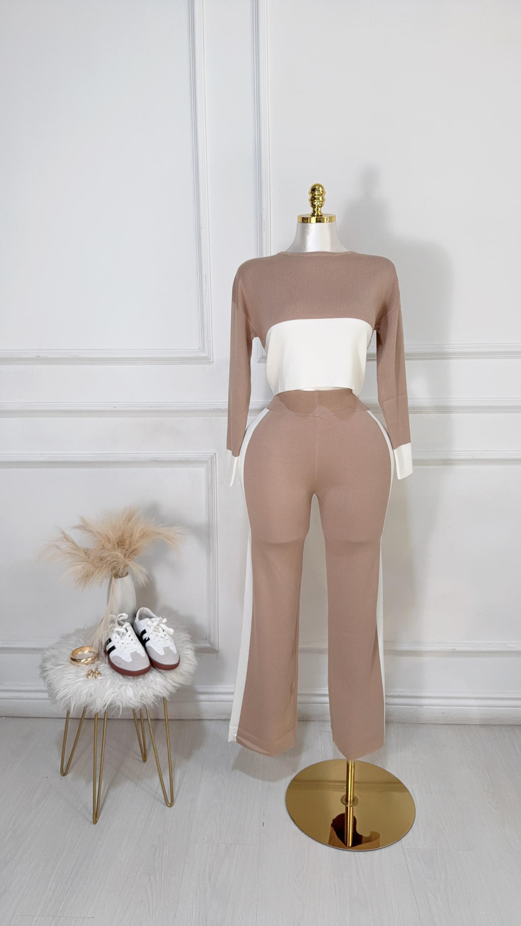 Conjunto Beige Blusa Manga Larga Pantalon