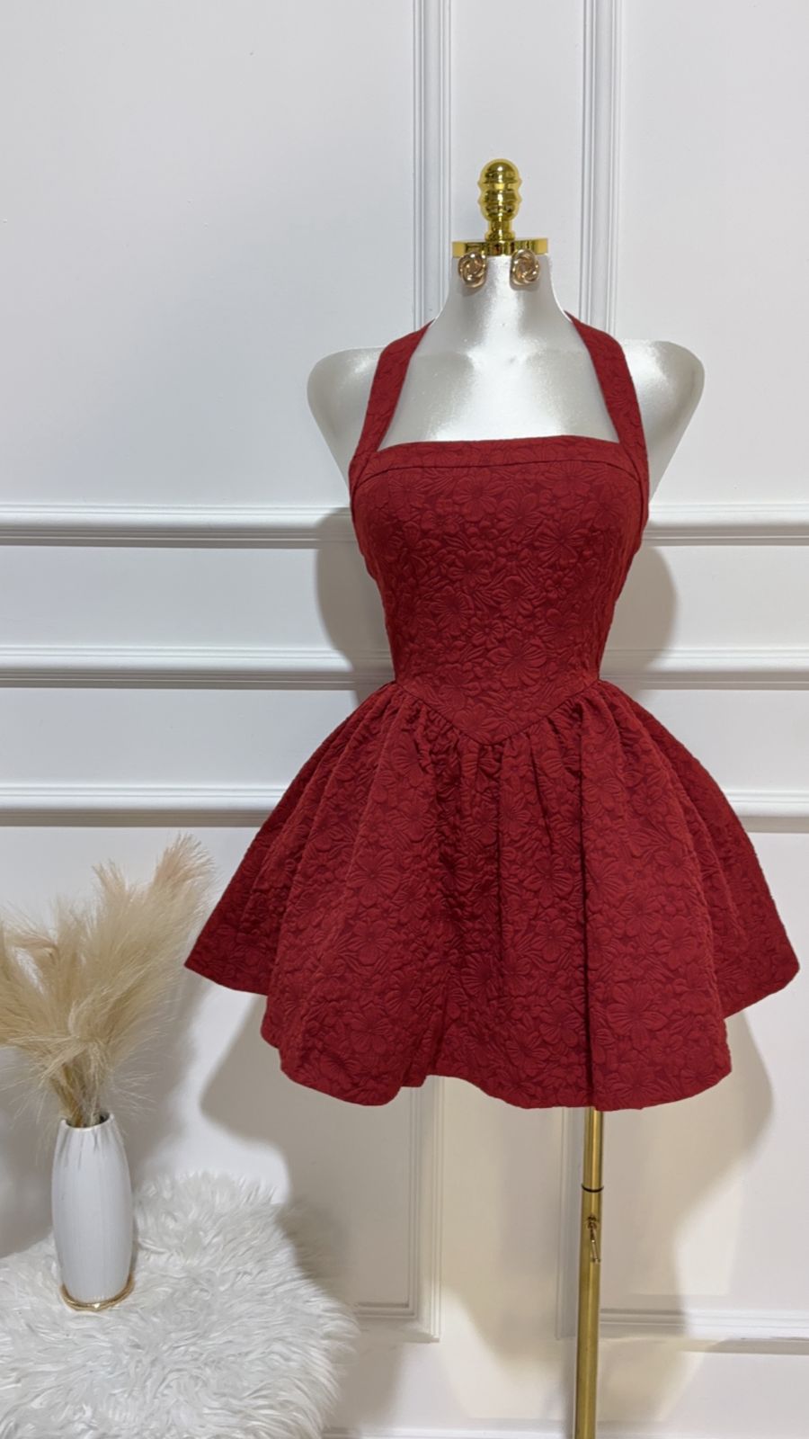 Vestido Corto Sin Mangas Halter