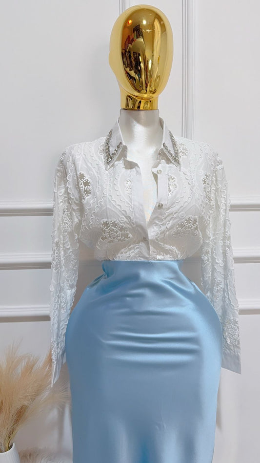 Blusa Blanca ML Aplicaciones Cuello