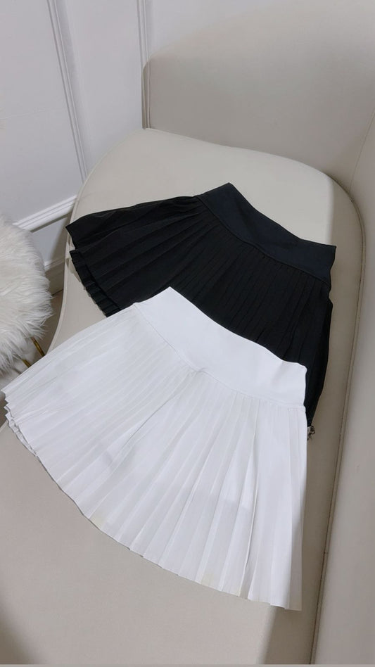 SHORT FALDA BLANCO/NEGRO OLANES