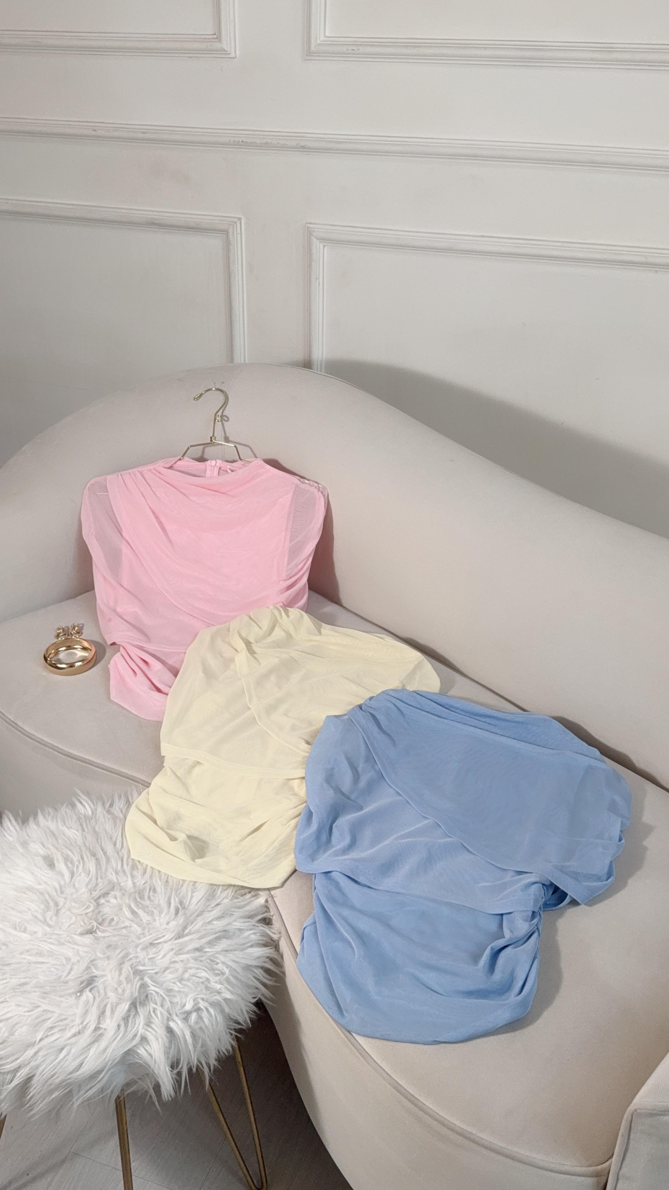 BLUSAS BASICAS CORRUGADAS