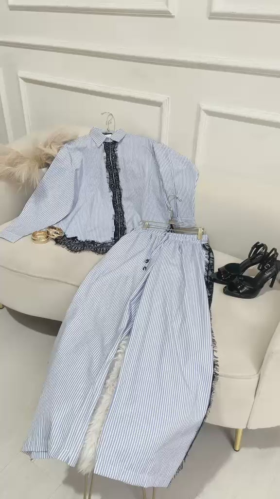 CONJUNTO AZUL RAYAS BLANCAS