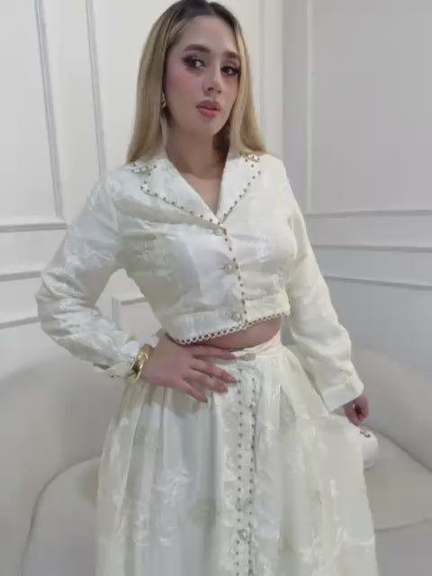 Conjunto Beige Bordado